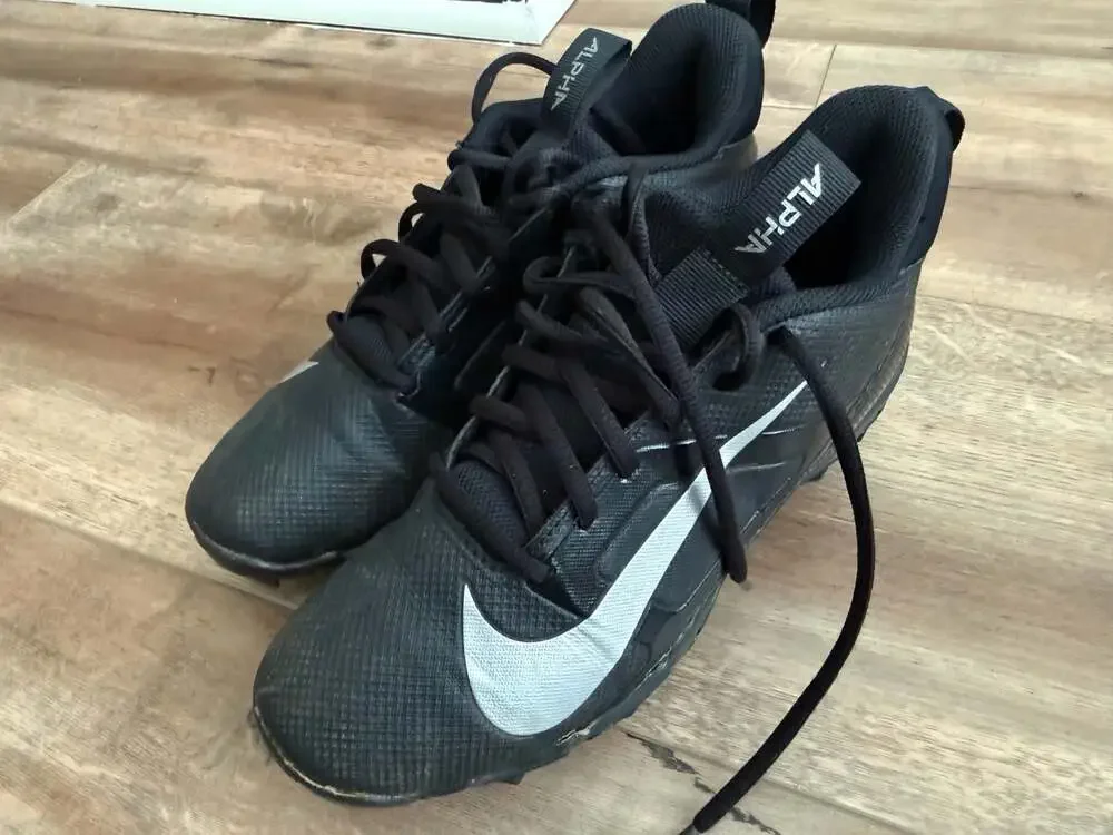 Nike Alpha Menace 4 Shark Football Cleats #FN0028-001 Size 6.5